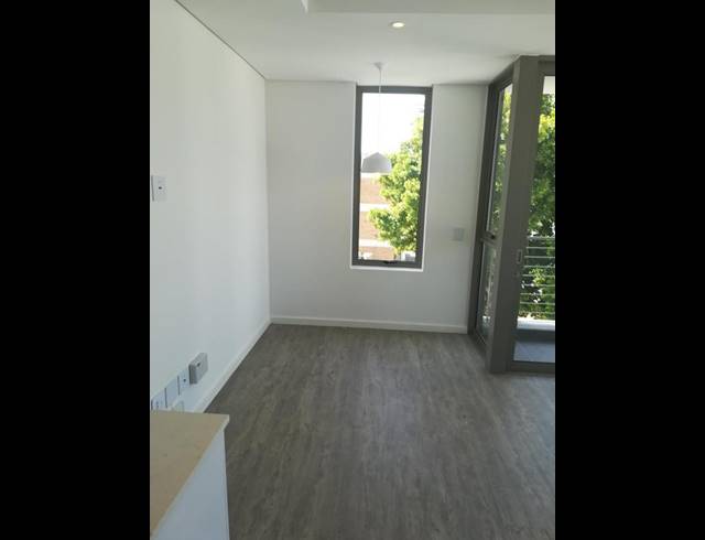 1 BEDROOM APARTMENT FOR SALE IN KENILWORTH